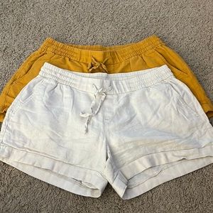 Pair of Old Navy linen shorts, EUC, sz M